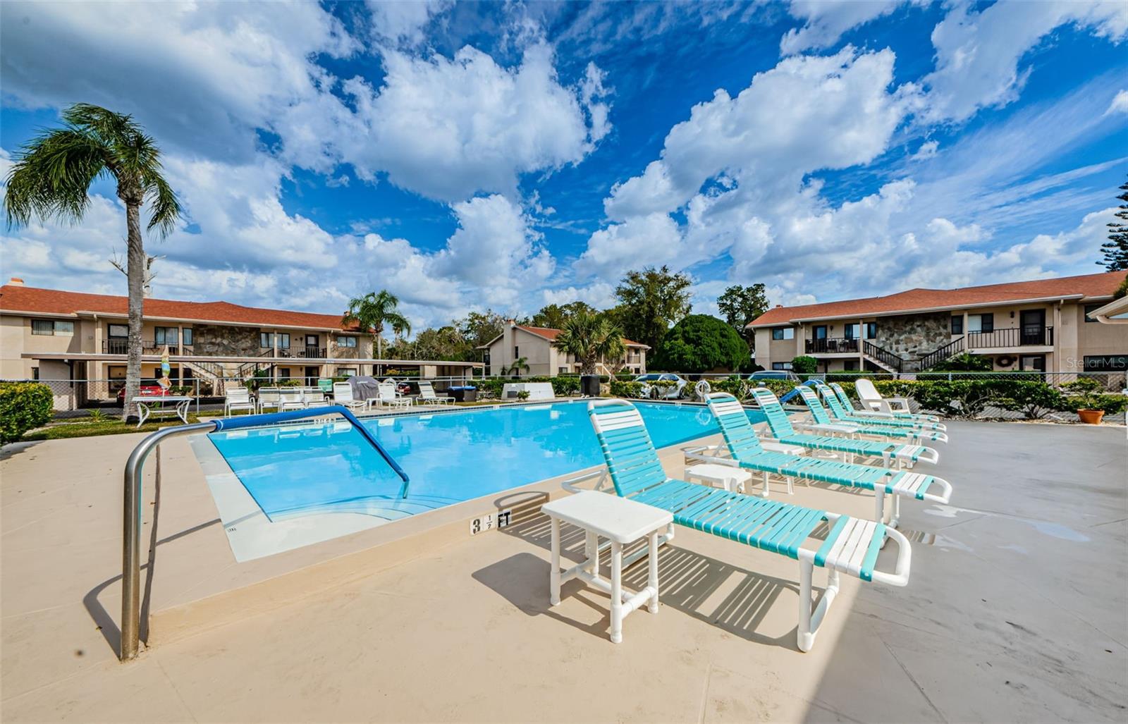 9930 EAGLES POINT CIR #1