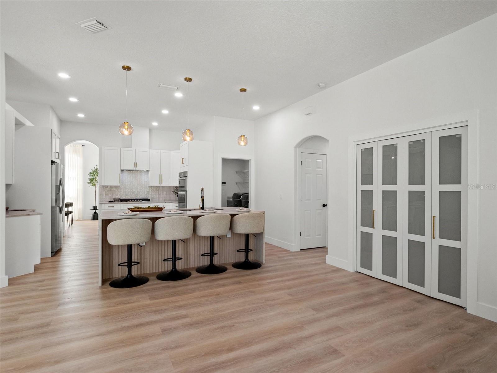 6111 HERONCREST CT