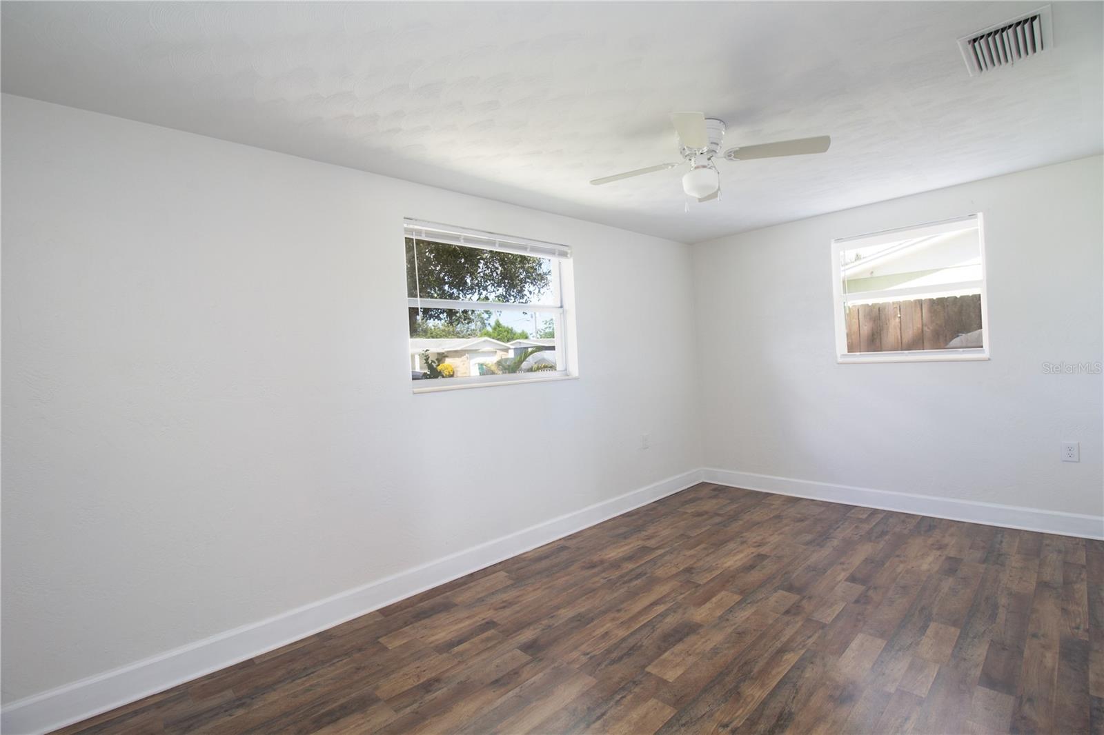 1408 JENNINGS DR