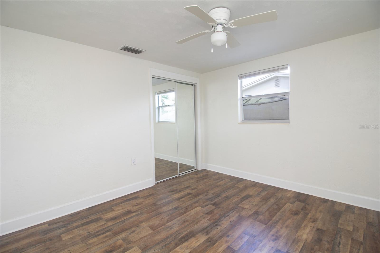1408 JENNINGS DR