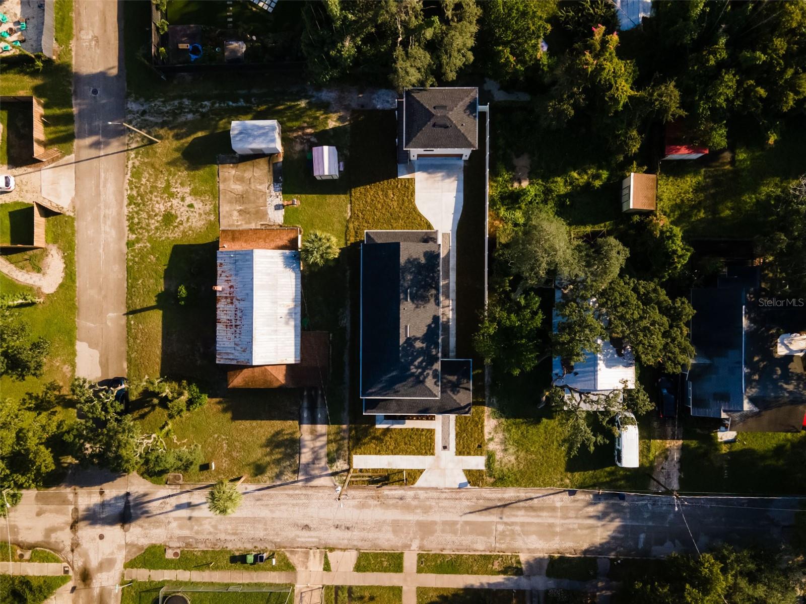 1207 E ELLICOTT ST