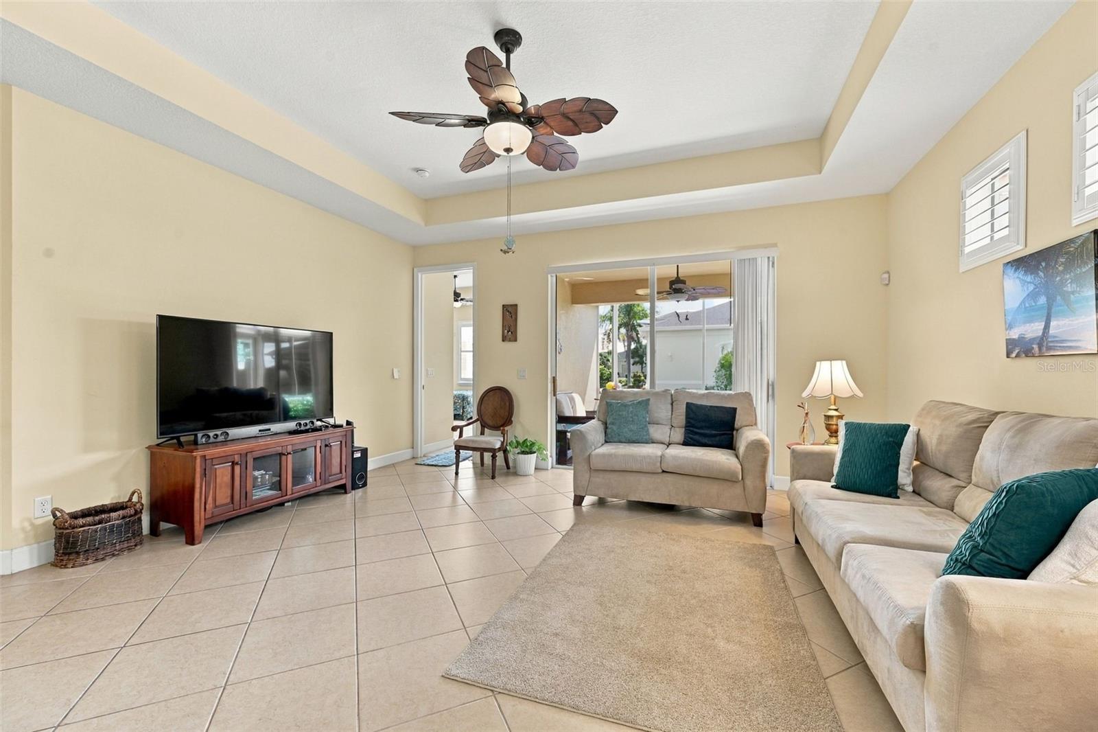 704 CHIPPER DR