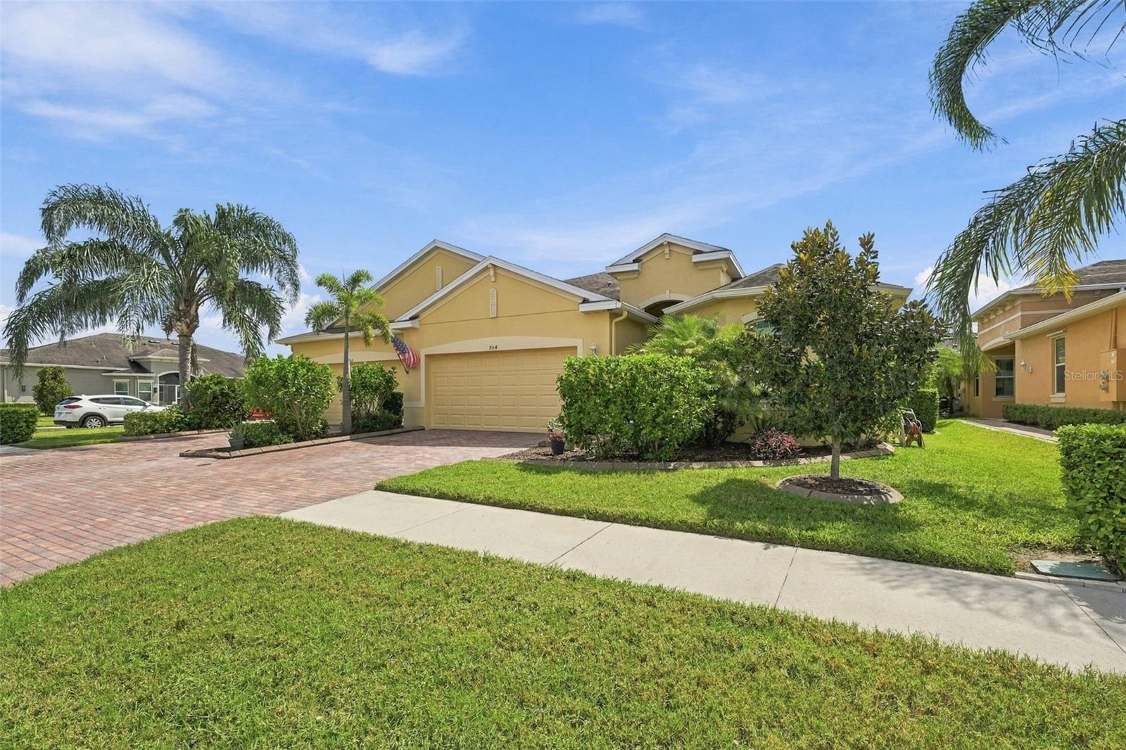 704 CHIPPER DR