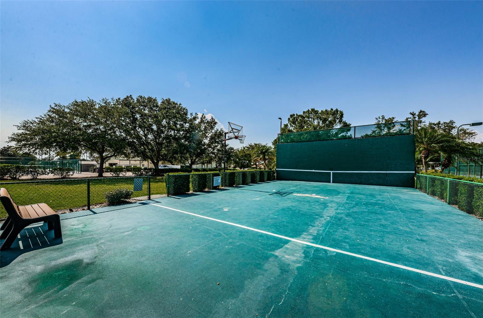 704 CHIPPER DR