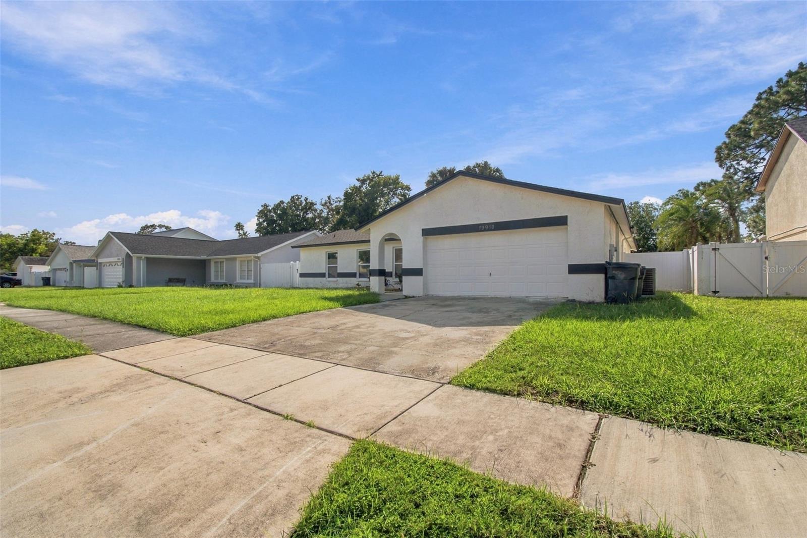 13918 BRIARDALE LN