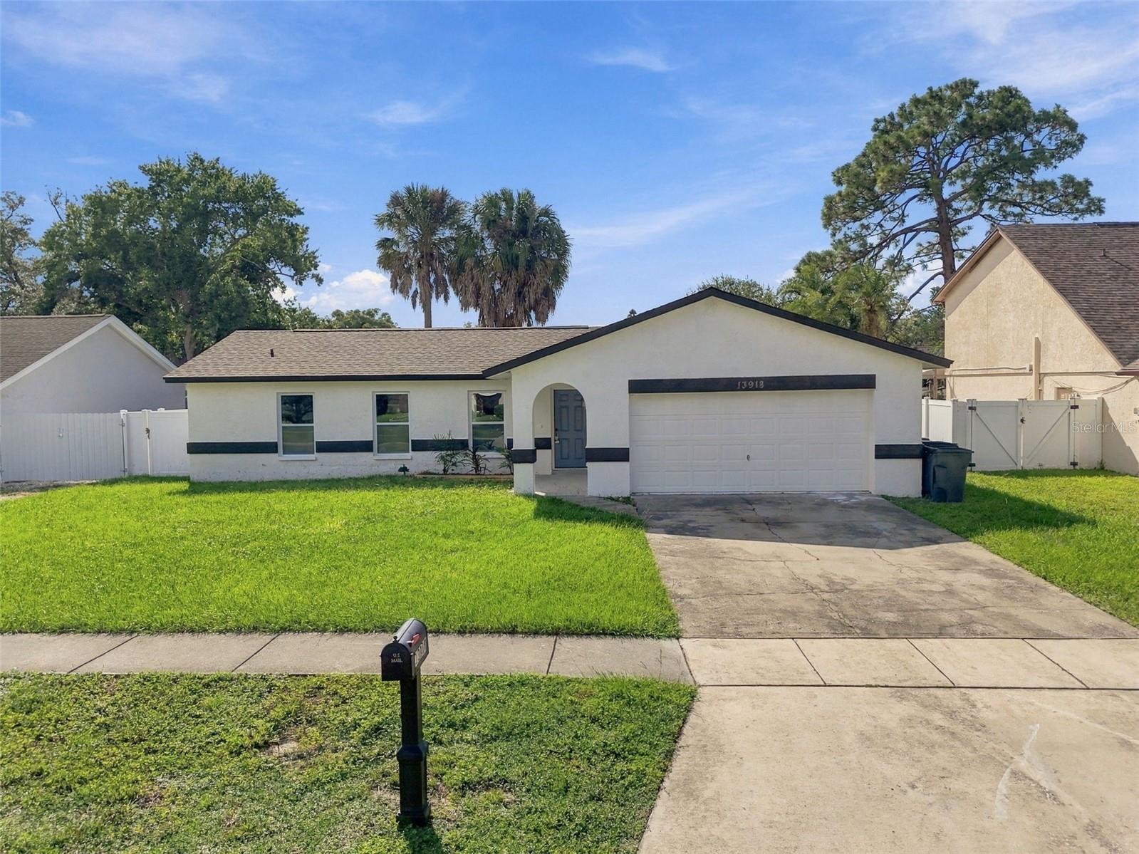 13918 BRIARDALE LN