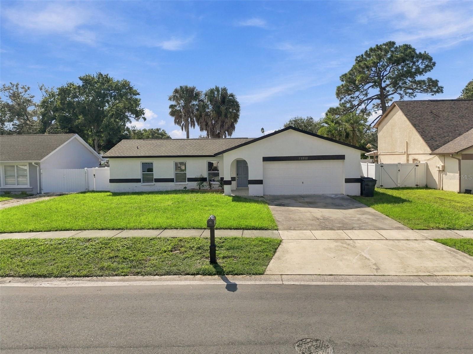 13918 BRIARDALE LN