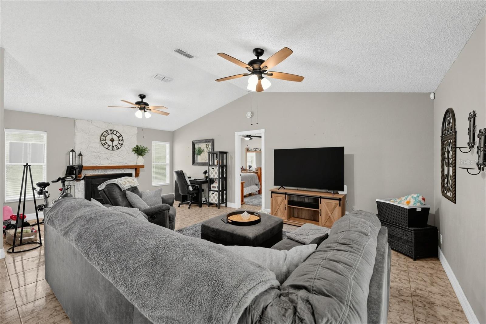 4165 ROLLING SPRINGS DR