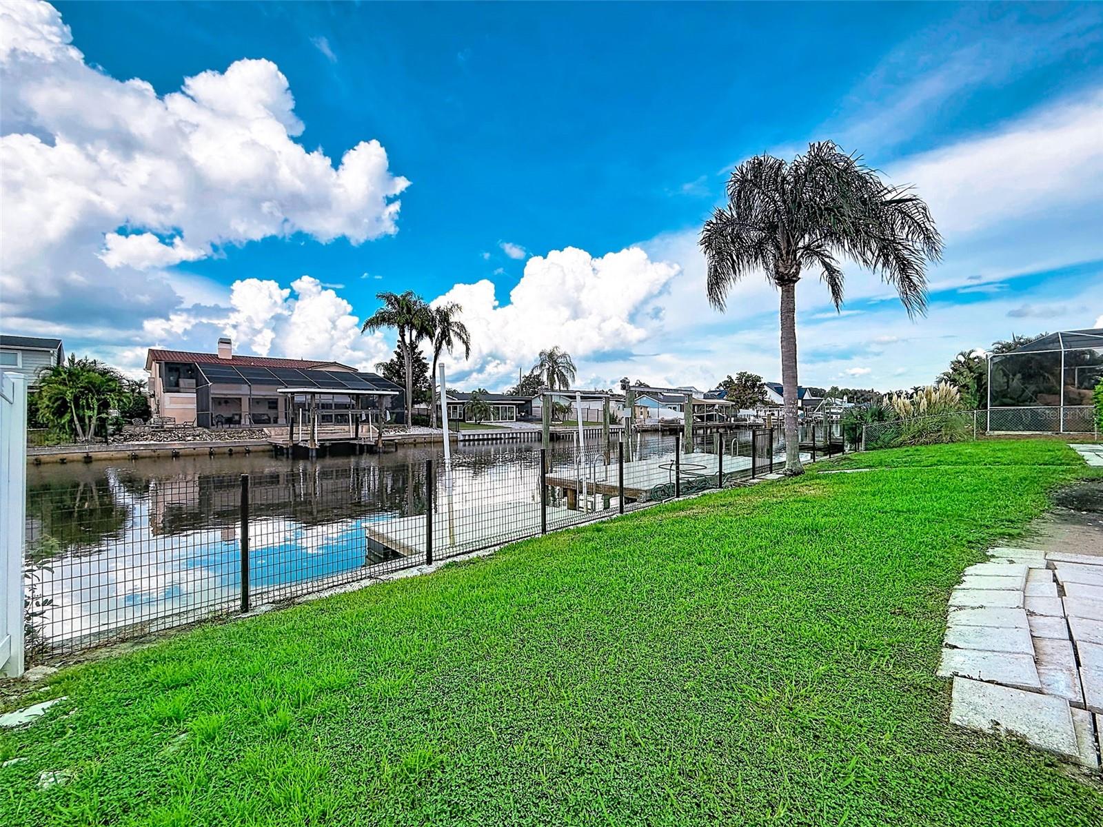 8723 HICKORYWOOD LN