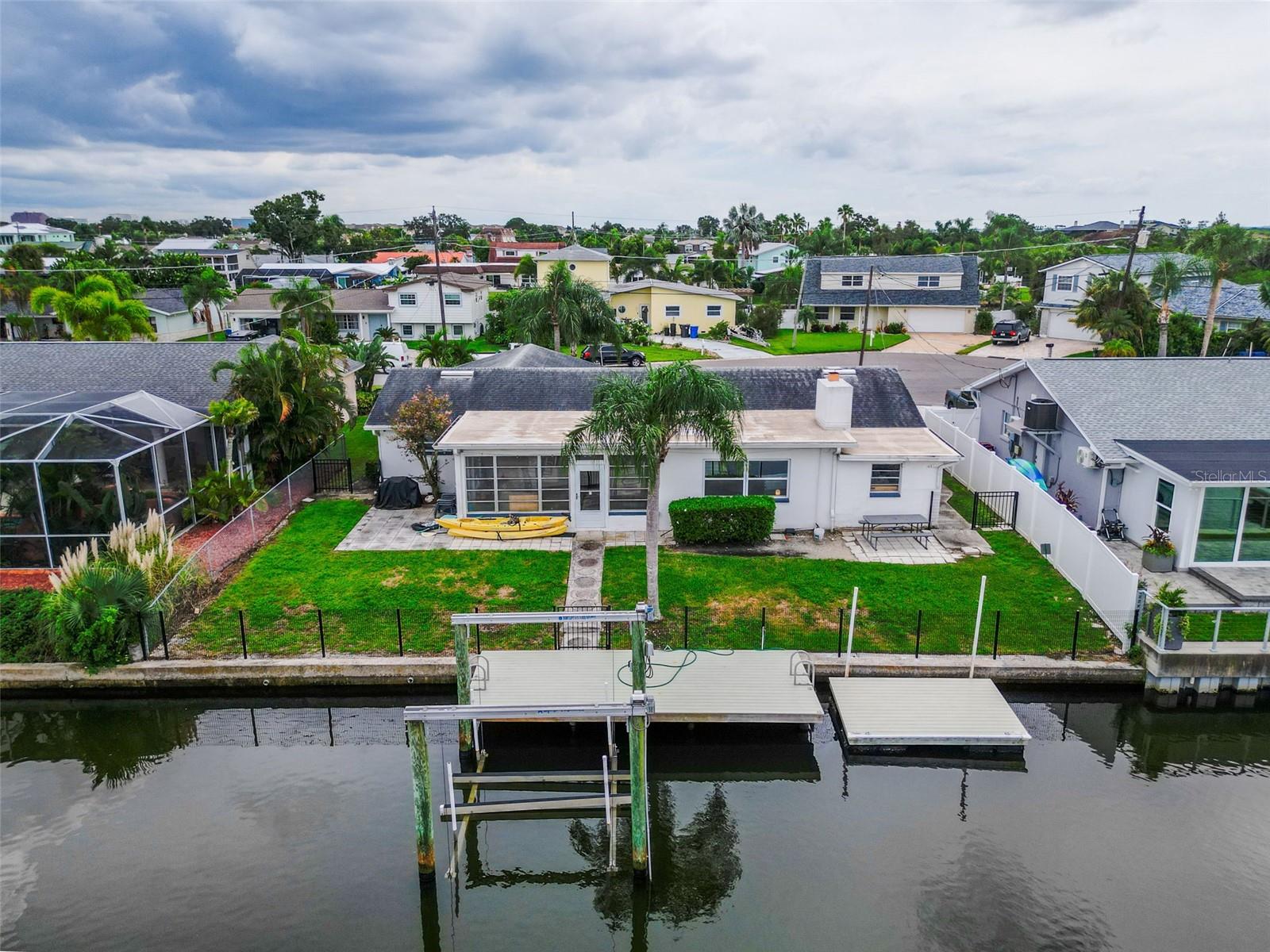8723 HICKORYWOOD LN