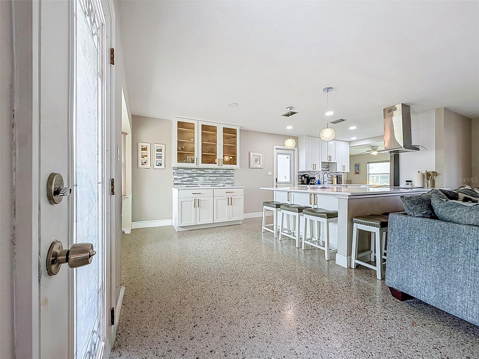 8723 HICKORYWOOD LN