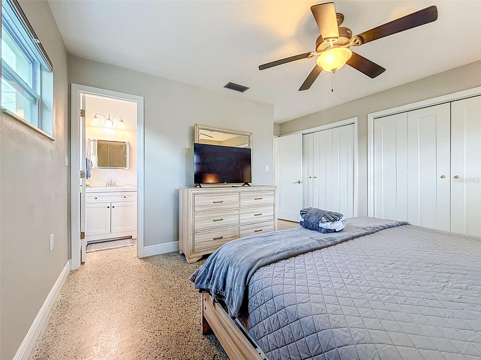 8723 HICKORYWOOD LN