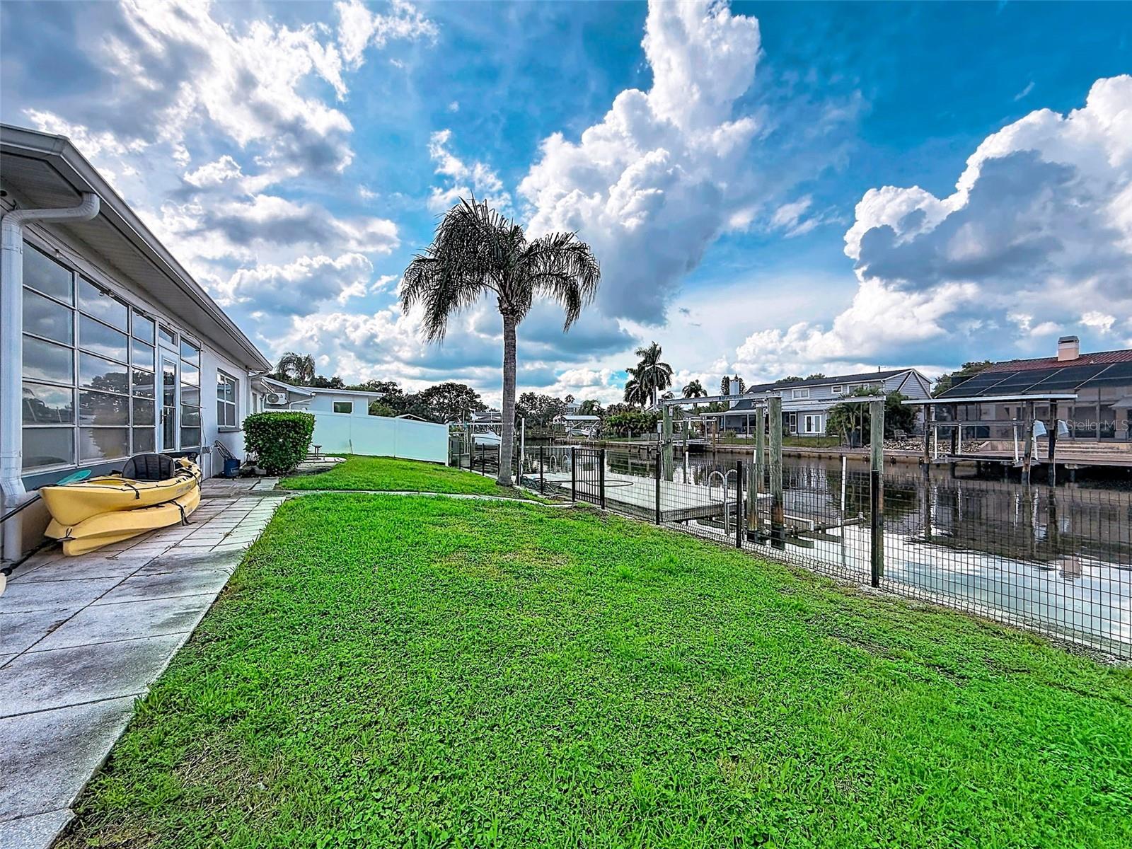 8723 HICKORYWOOD LN