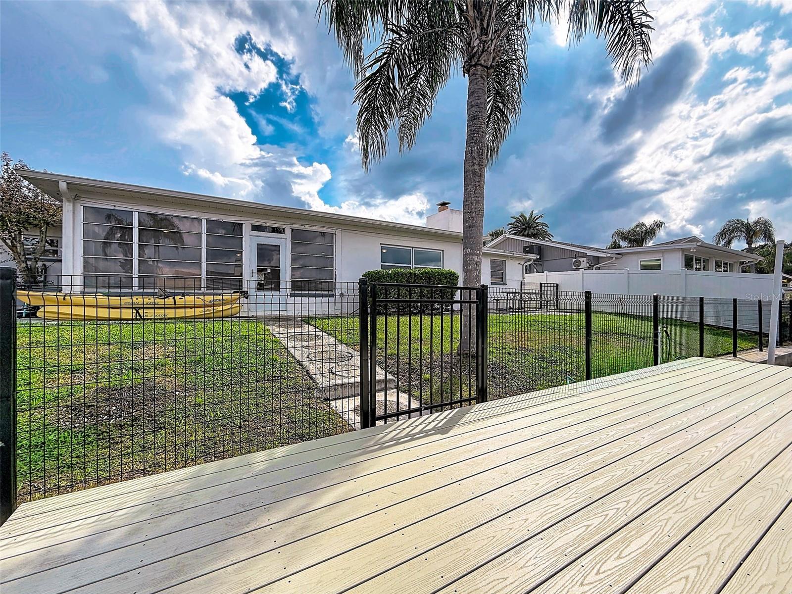 8723 HICKORYWOOD LN