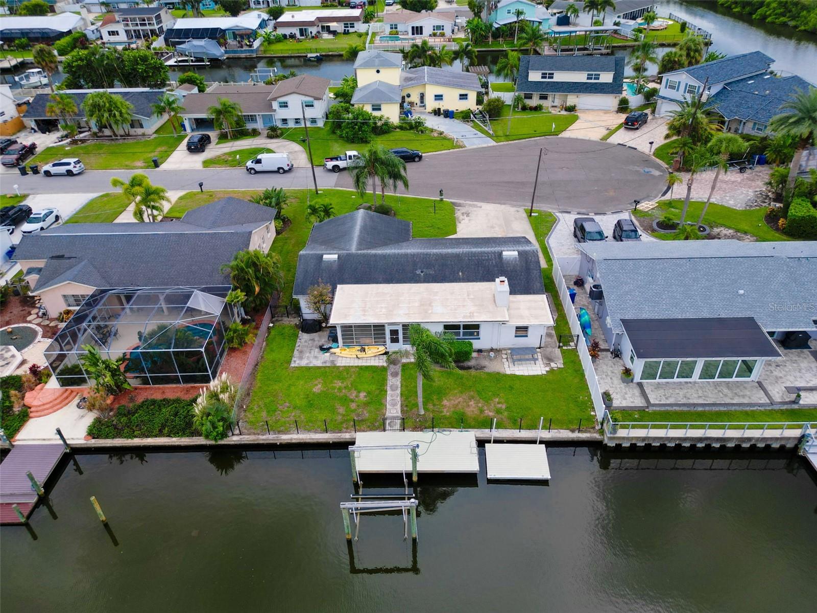 8723 HICKORYWOOD LN