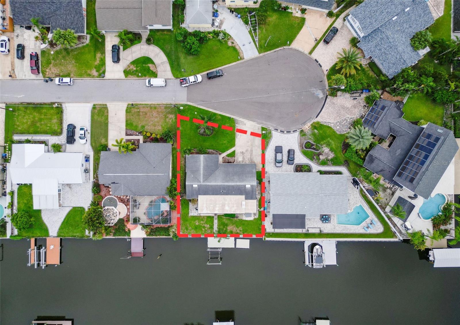 8723 HICKORYWOOD LN