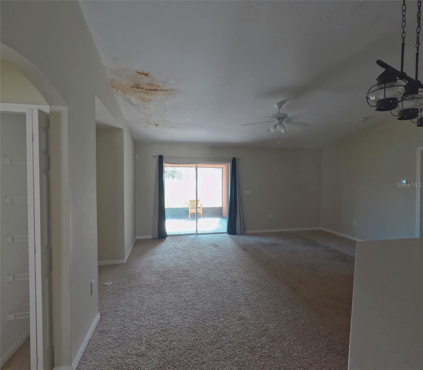 545 REDDICKS CIR
