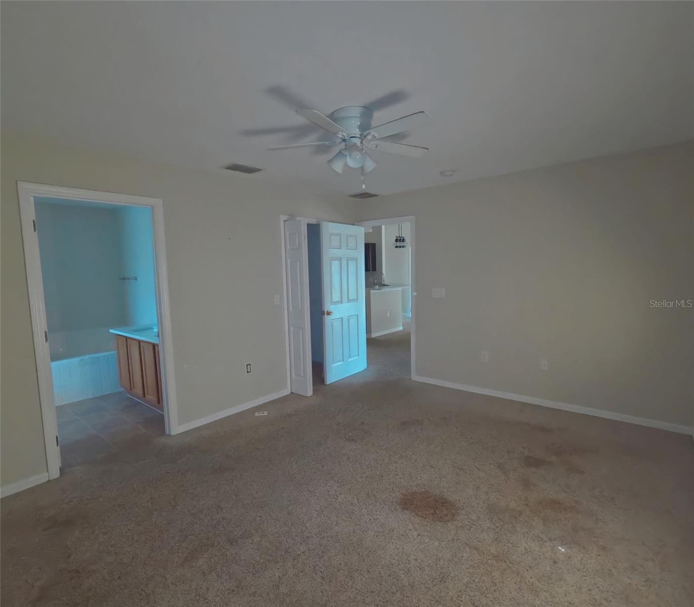 545 REDDICKS CIR