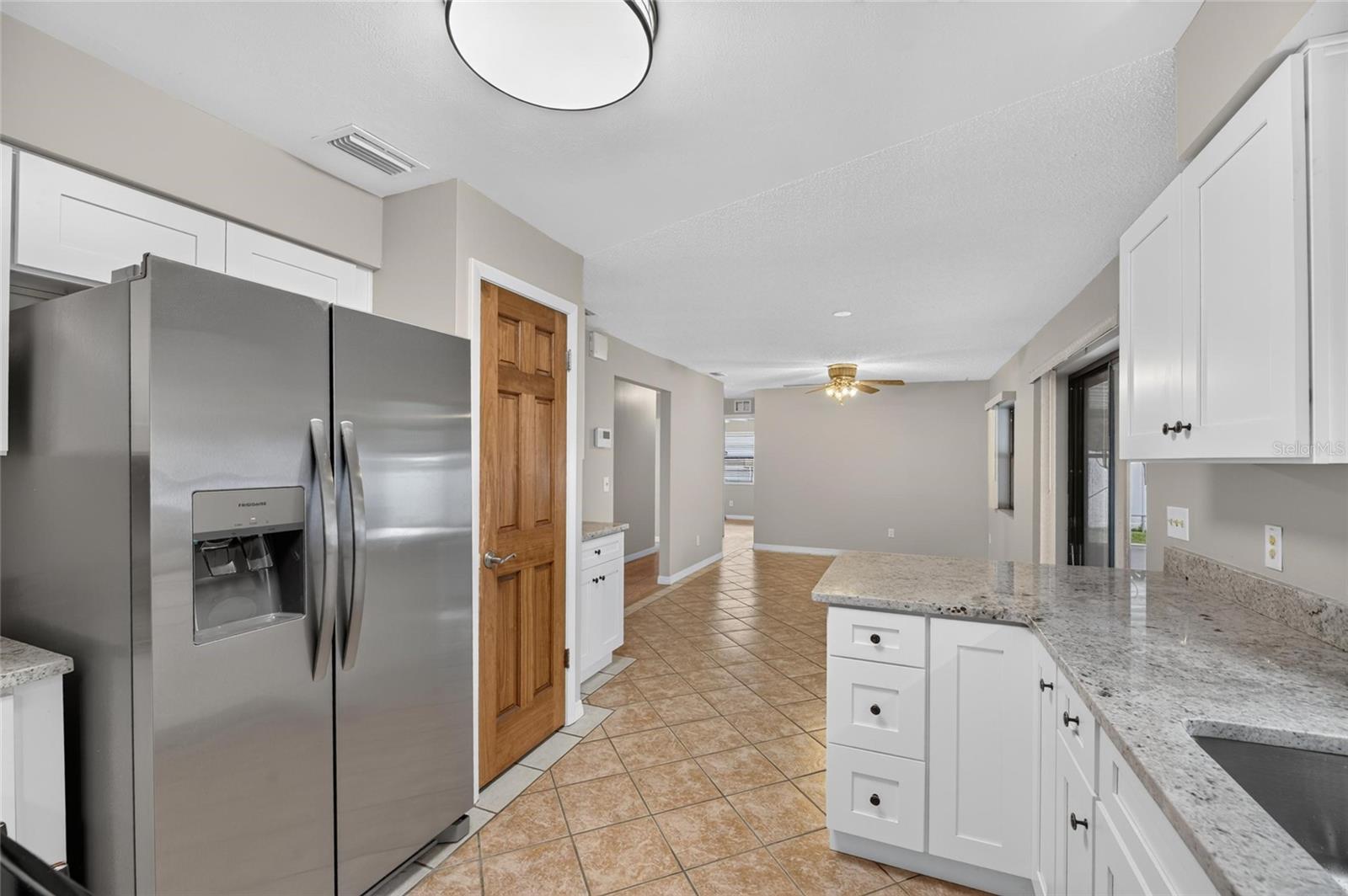 906 CUTLER DR