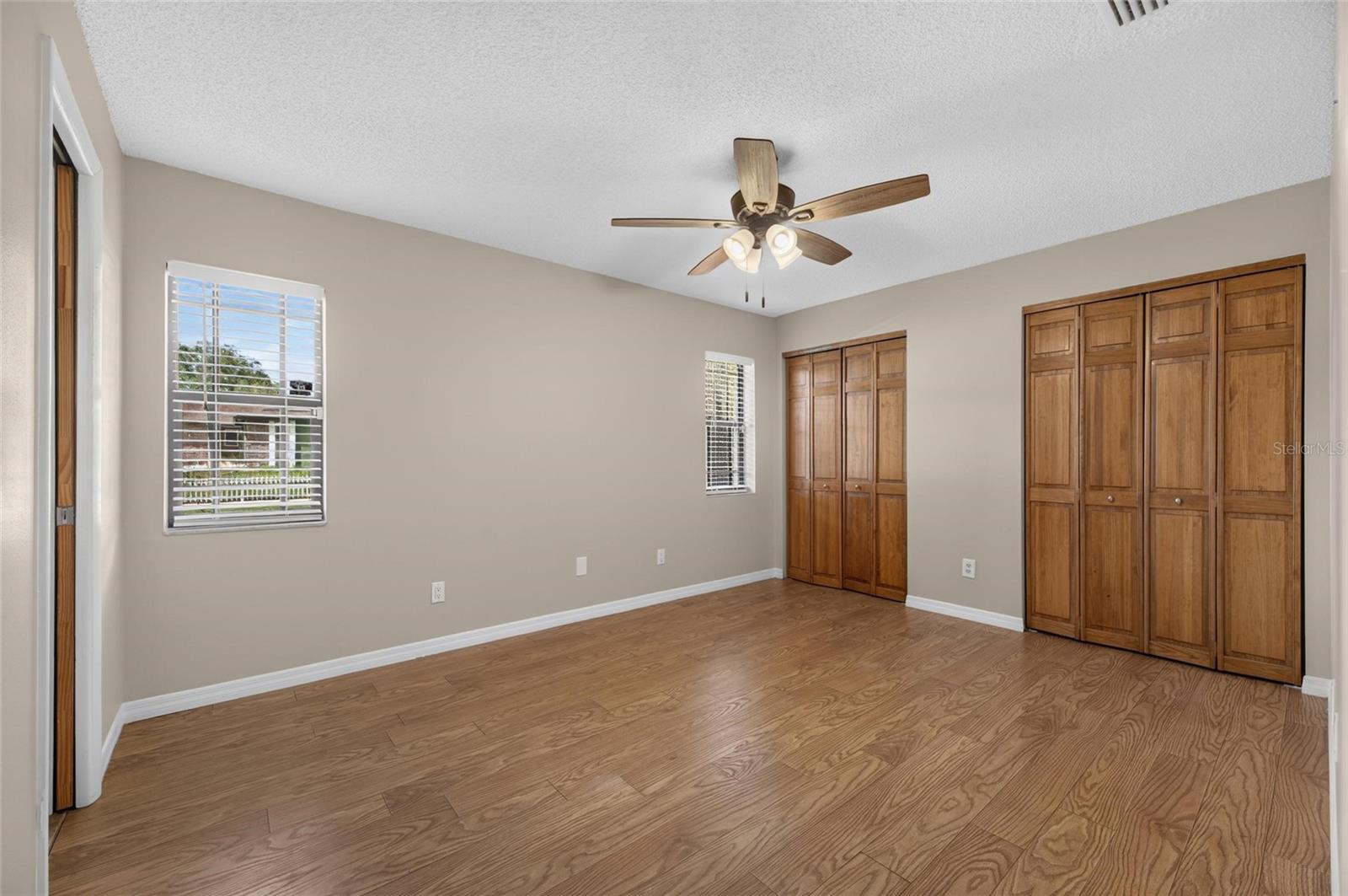 906 CUTLER DR