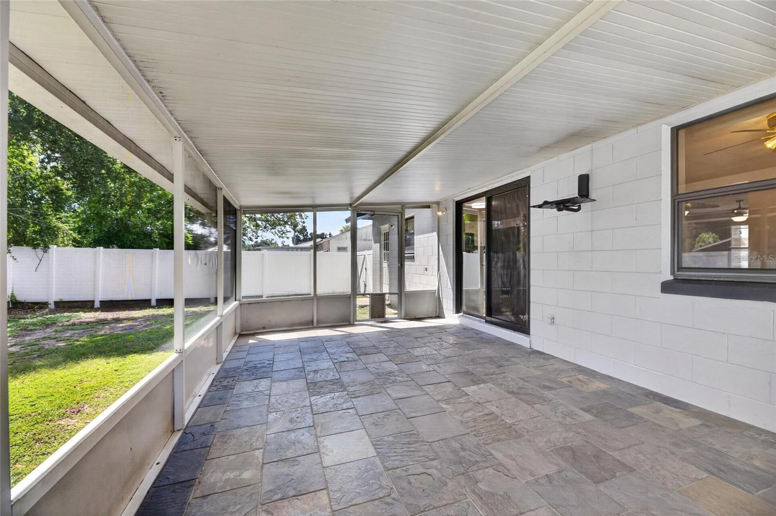 906 CUTLER DR