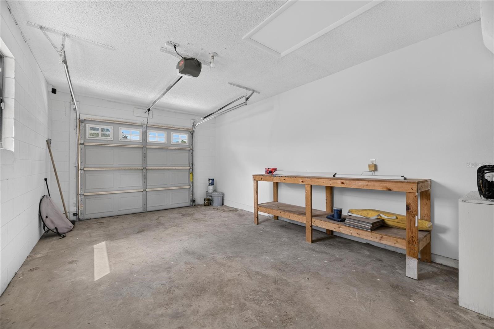 906 CUTLER DR