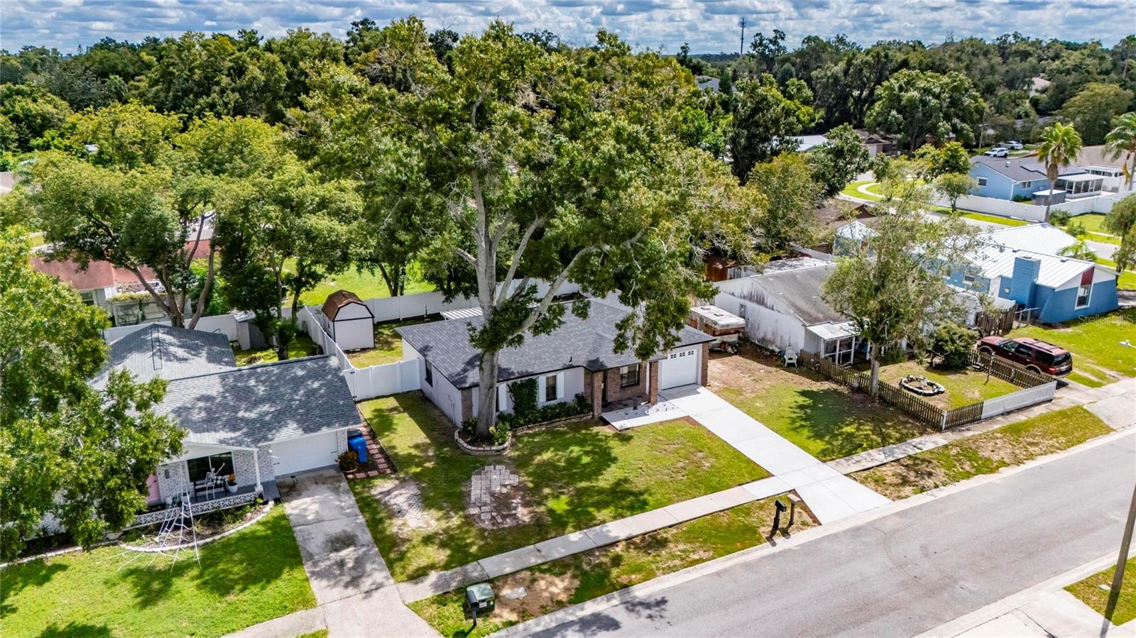906 CUTLER DR