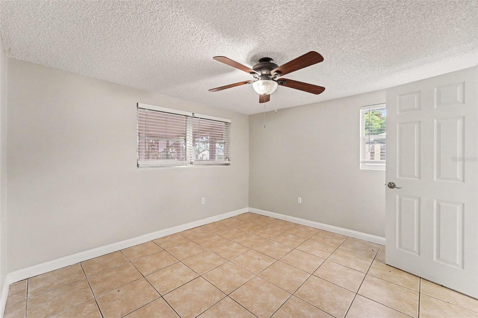 10525 OLEANDER DR