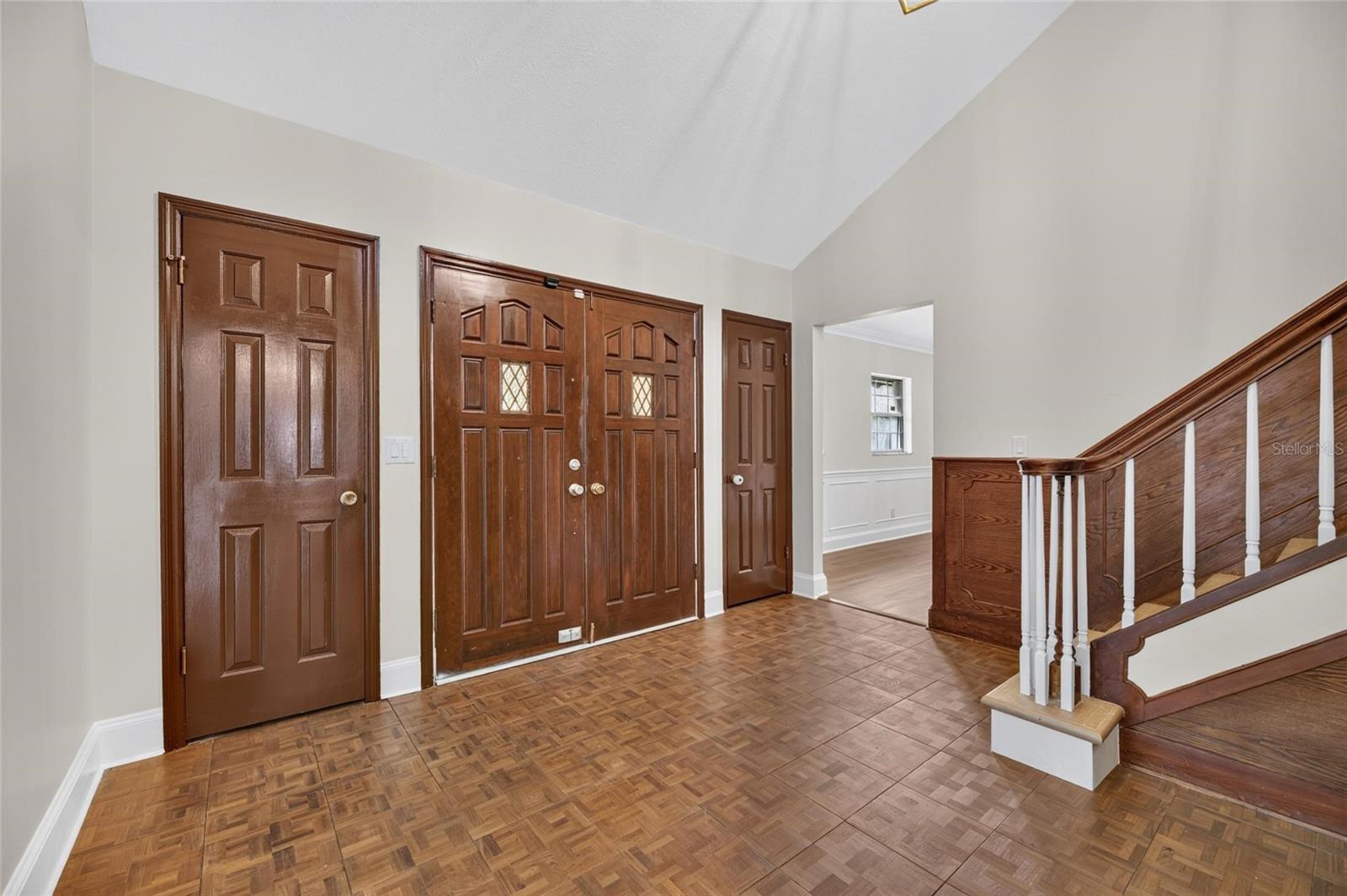 12603 LAKE HILLS DR