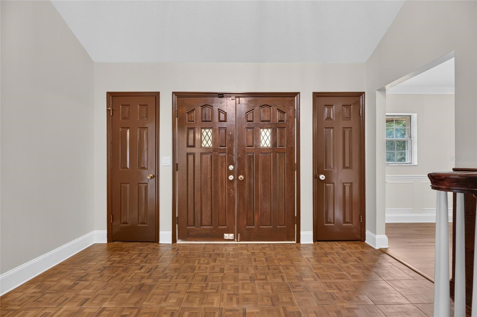 12603 LAKE HILLS DR