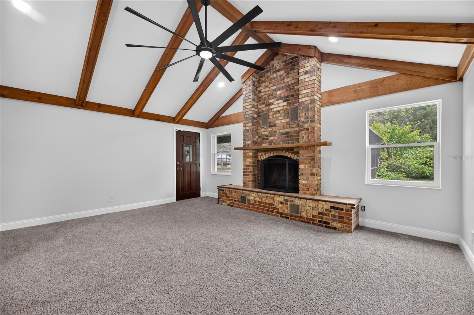12603 LAKE HILLS DR