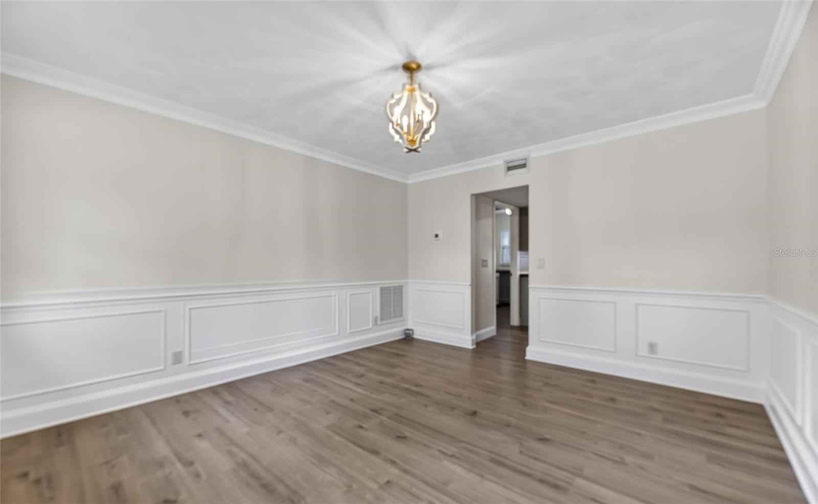 12603 LAKE HILLS DR