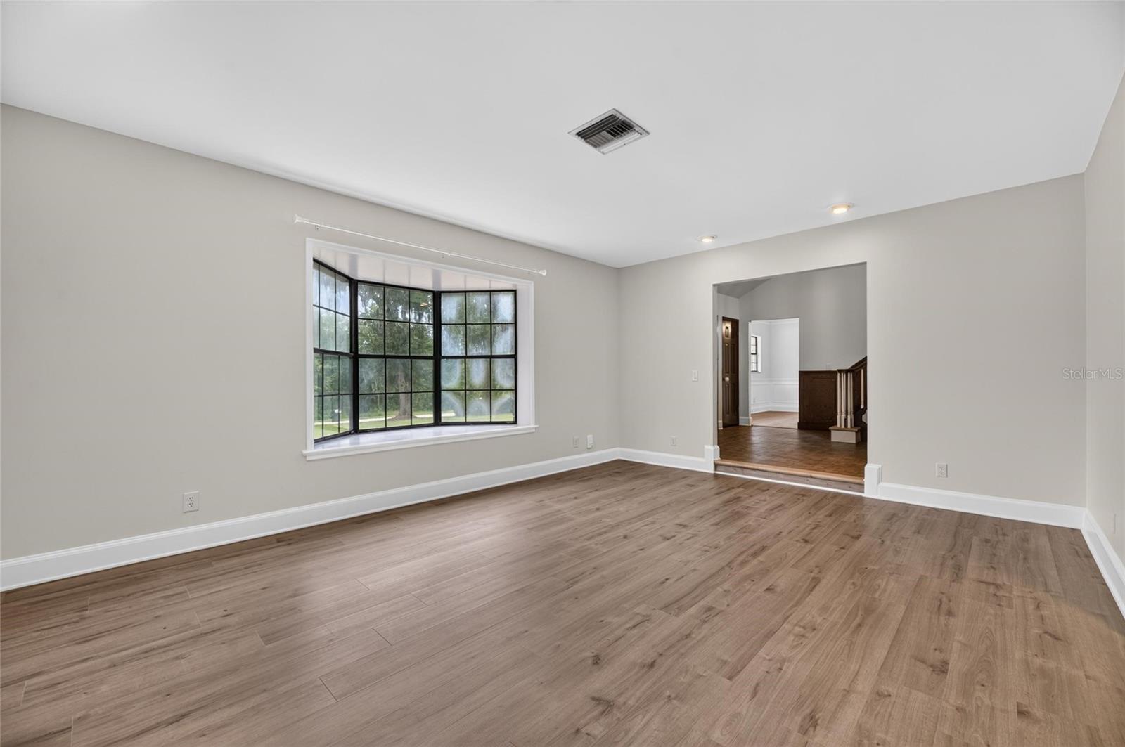 12603 LAKE HILLS DR