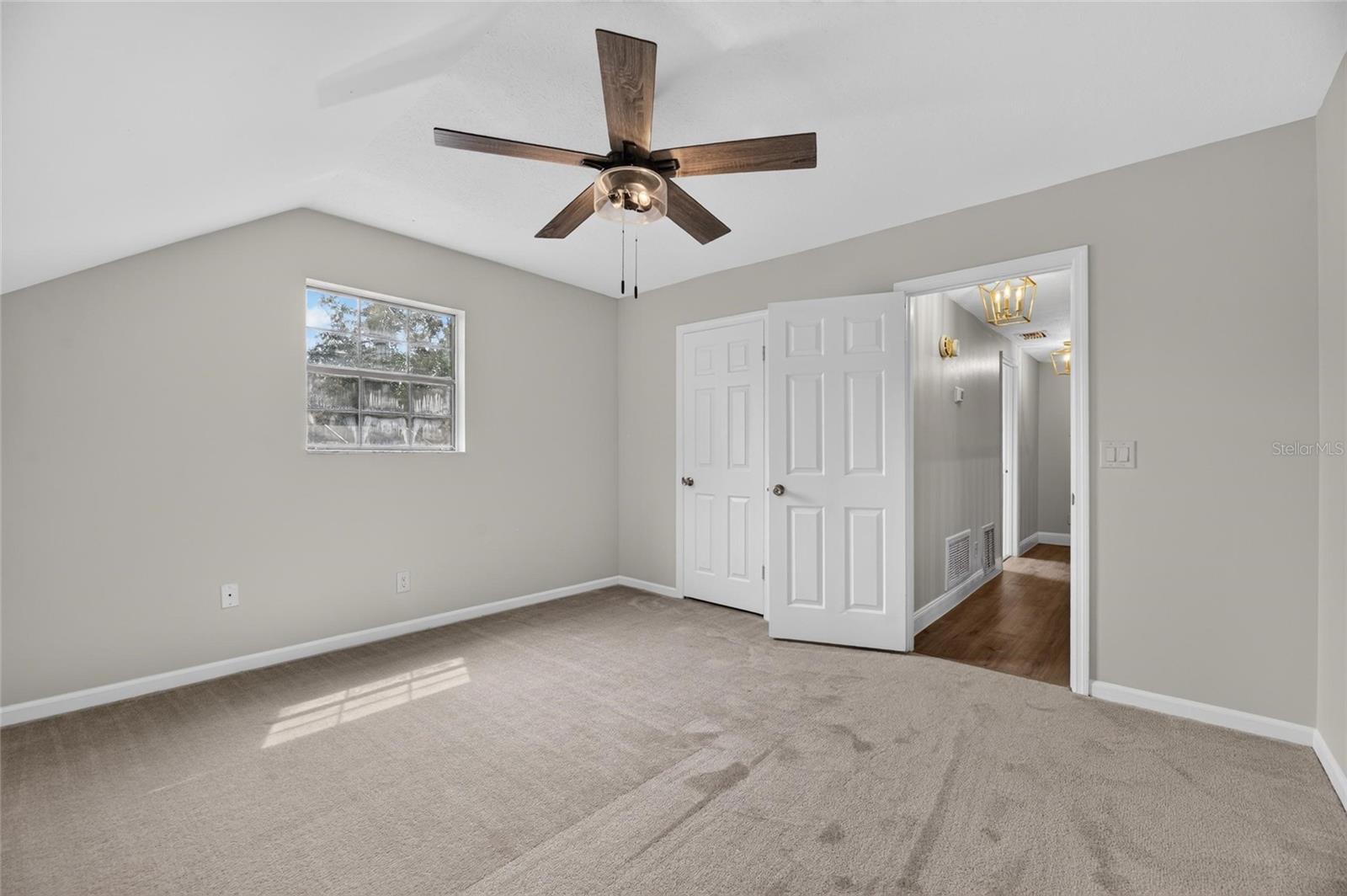 12603 LAKE HILLS DR