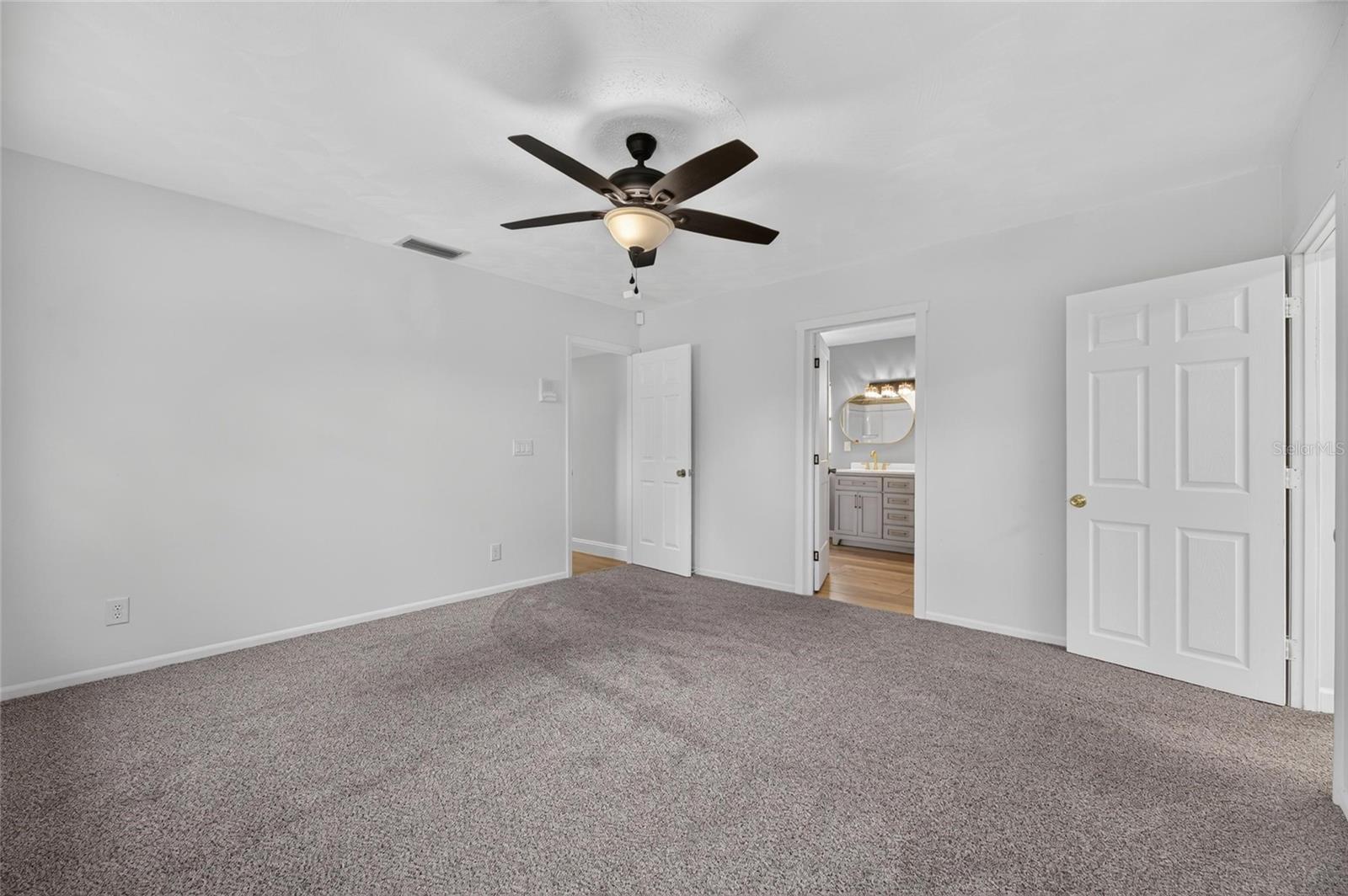 12603 LAKE HILLS DR