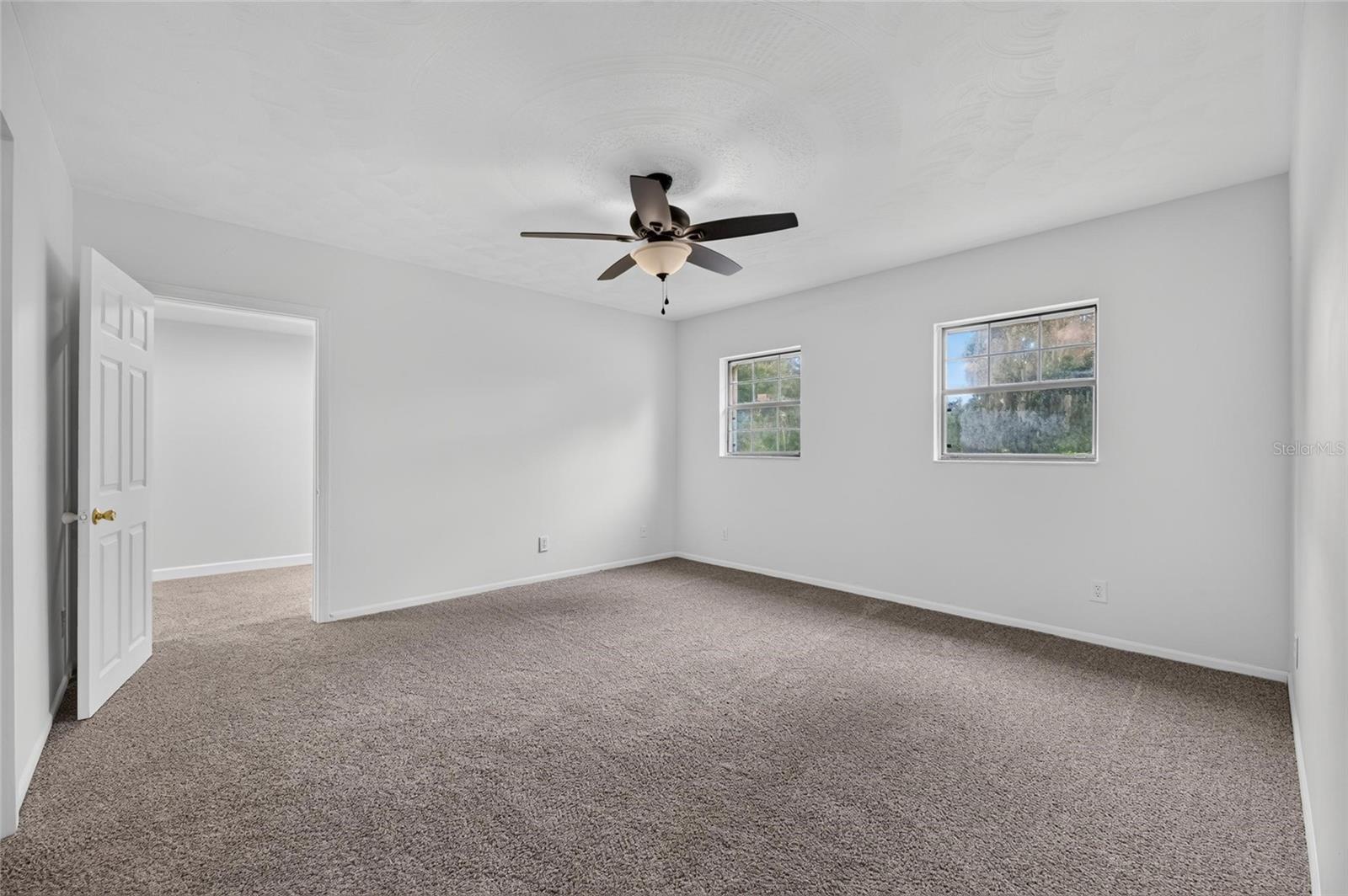 12603 LAKE HILLS DR