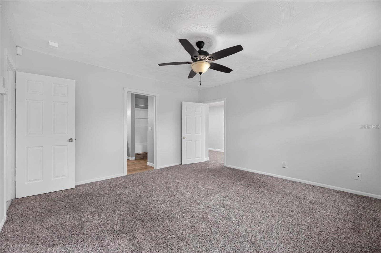 12603 LAKE HILLS DR