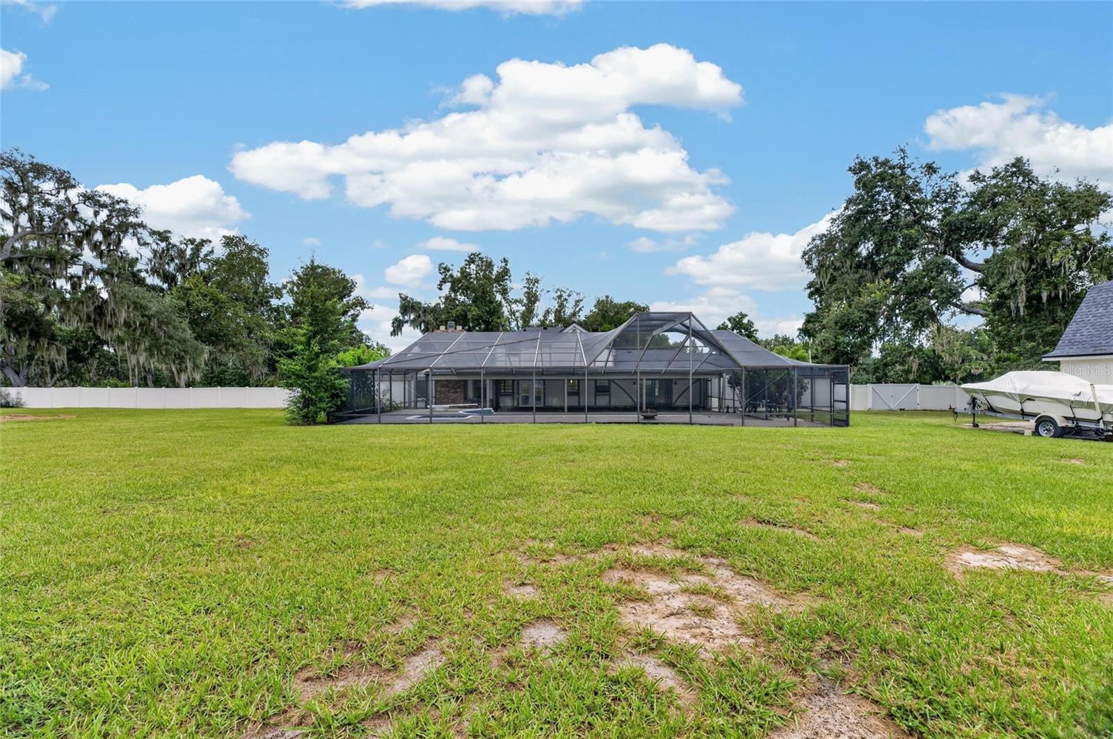 12603 LAKE HILLS DR