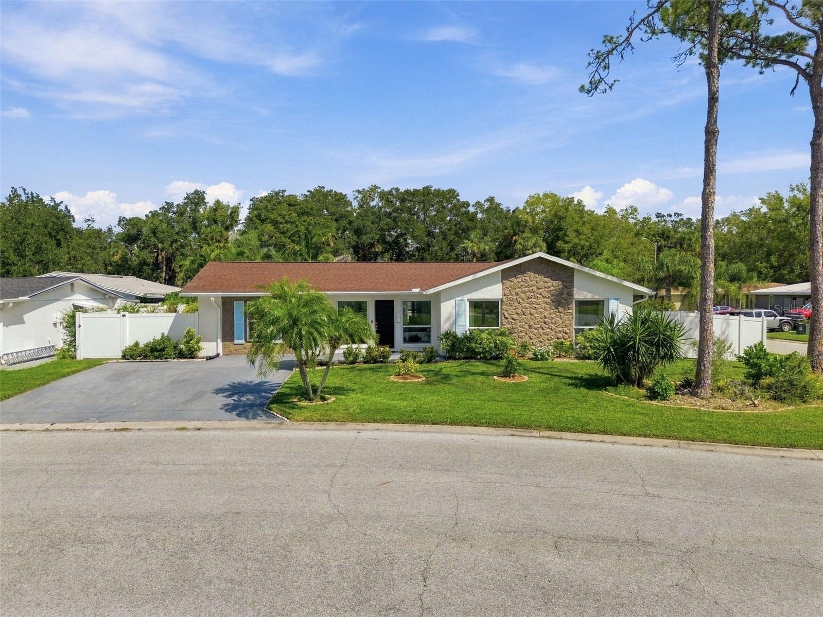 4880 SHELL STREAM BLVD