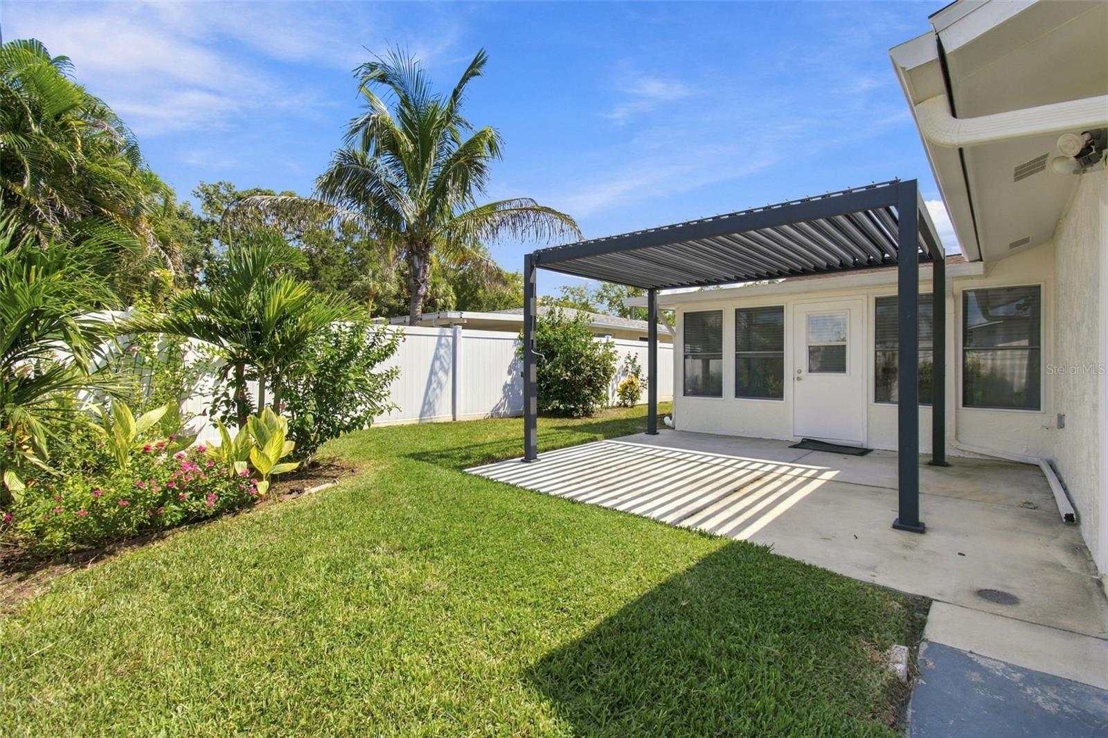 4880 SHELL STREAM BLVD