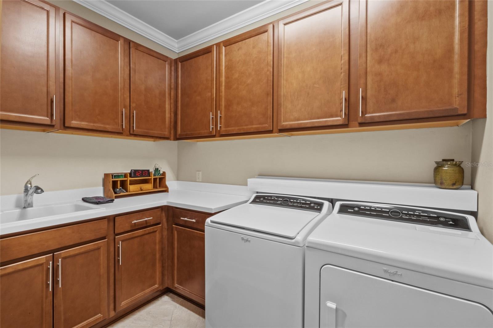 6905 GOSPORT COVE