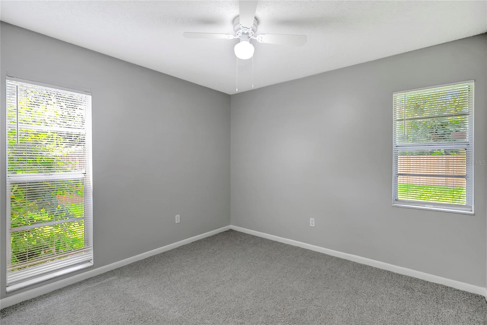 1802 GREEN RIDGE RD