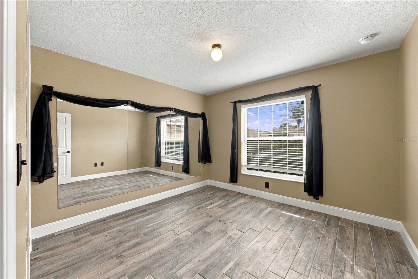 7919 MERCHANTVILLE CIR