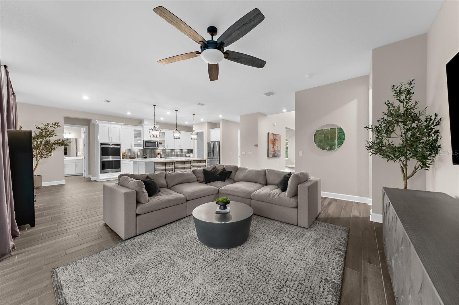 1118 LAKE HANNA DR