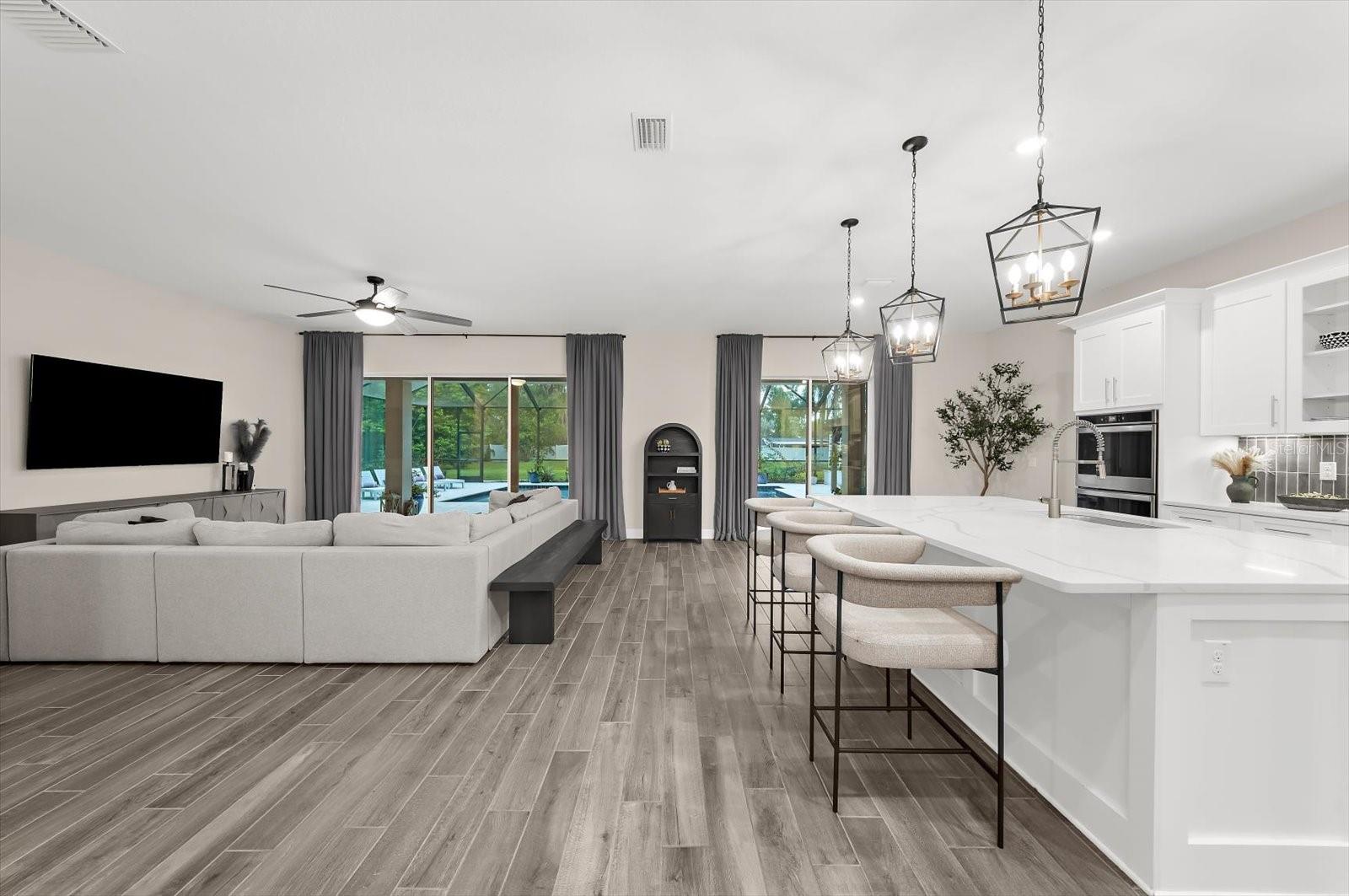 1118 LAKE HANNA DR