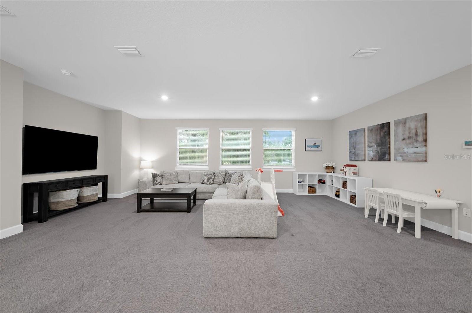 1118 LAKE HANNA DR