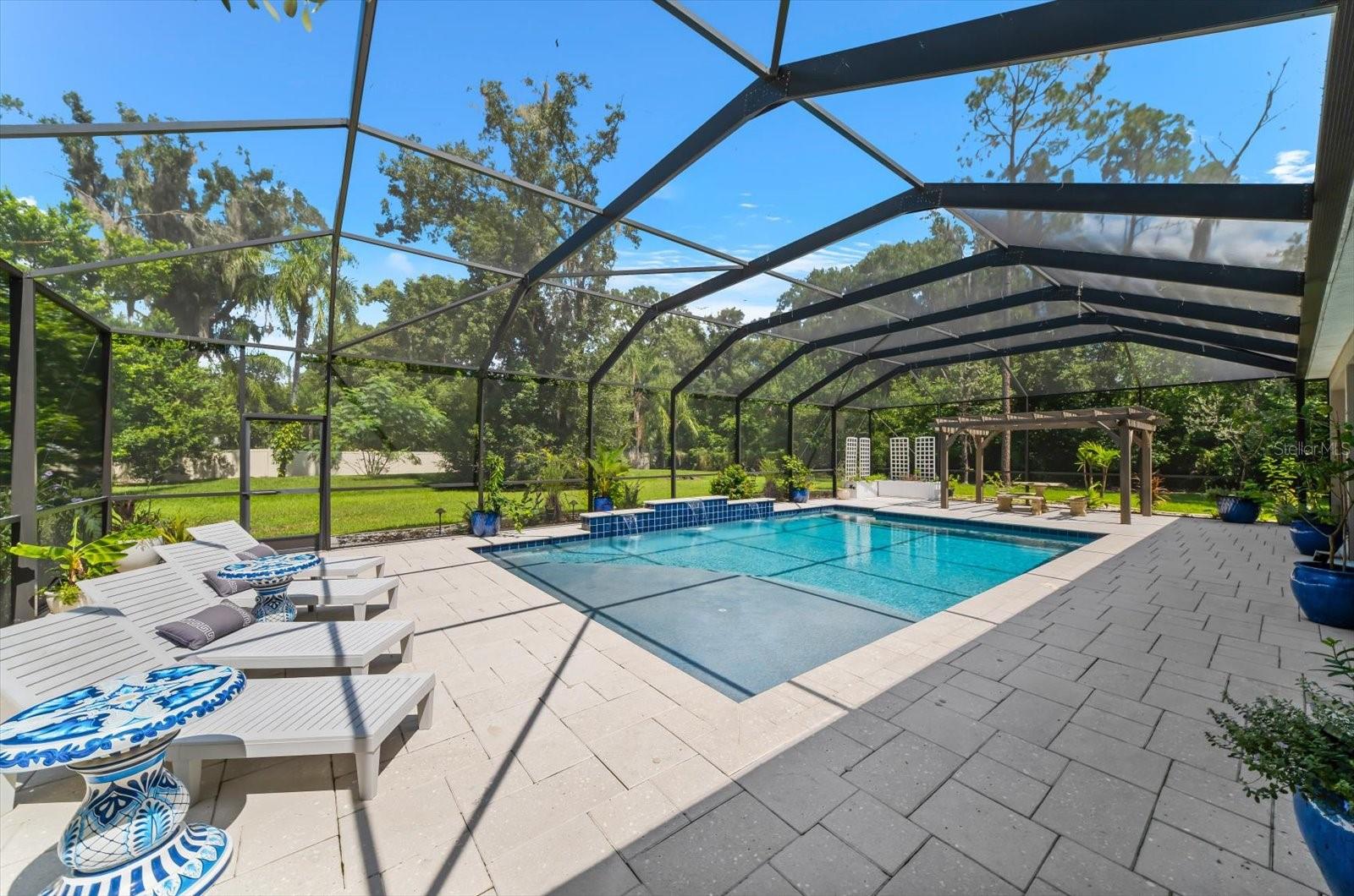 1118 LAKE HANNA DR