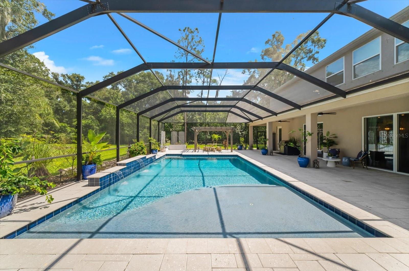 1118 LAKE HANNA DR