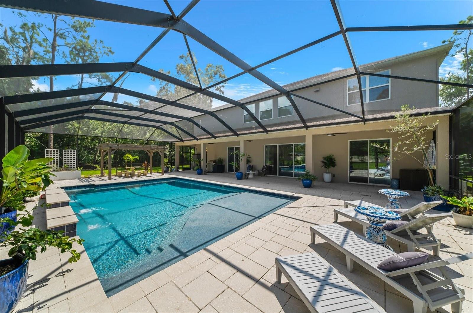 1118 LAKE HANNA DR