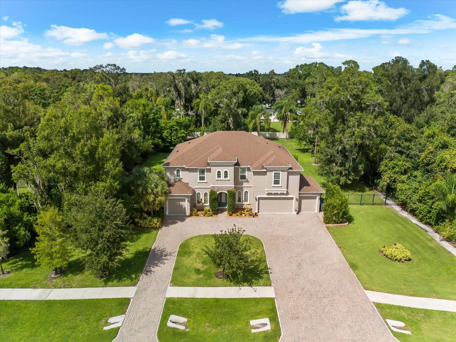 1118 LAKE HANNA DR
